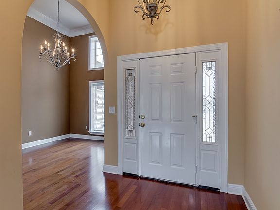 3rd image of 13977 Prince William Way