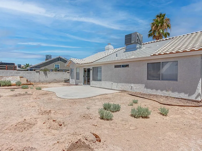 4579 Canna Dr — Photo 32