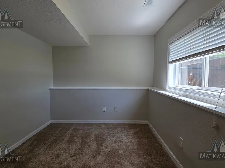 4287 Trumpeter Dr SE — Photo 47