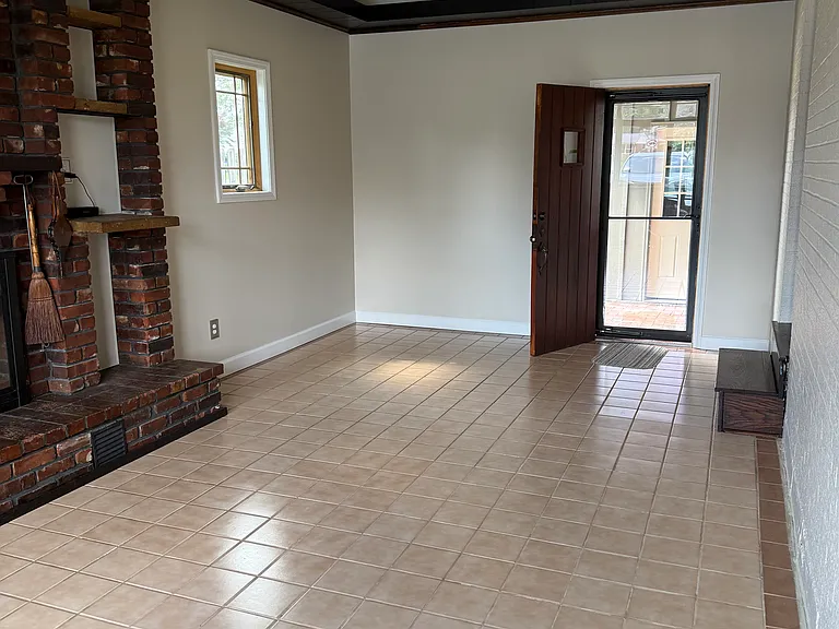 551 Rayburn Ave — Photo 18