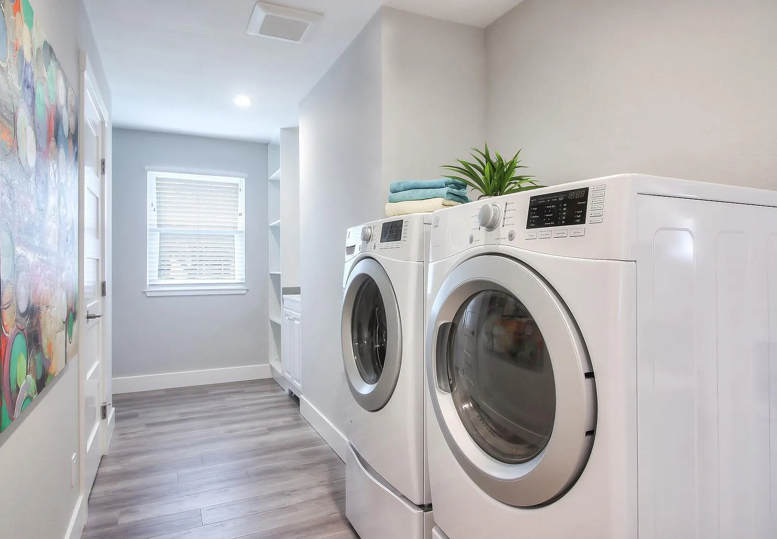 3 bed, 1500 sqft, $5,950 — Photo 4