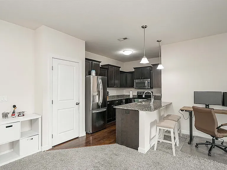 8350 Ep True Pkwy — Photo 2