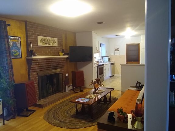 5th image of 5444 Warwood Dr