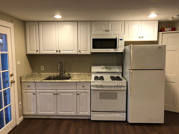 3rd image of 14 Ringler Dr