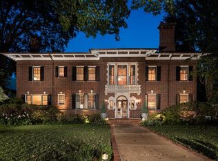 32 Westmoreland Pl, Saint Louis, MO