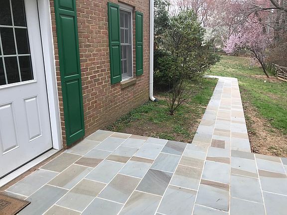 2nd image of 3209 Glenwood Pl