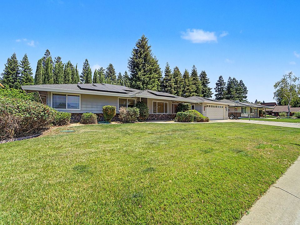 1st image of 588 Manzanita Way