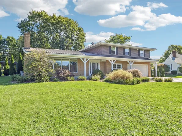 3453 Ellwood Rd, New Castle, PA 16101
