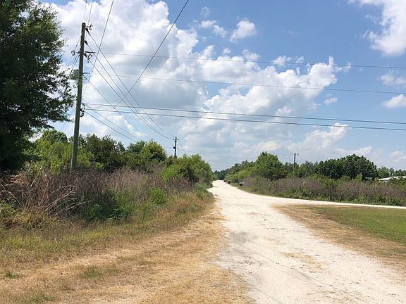 5th image of 2814 Cypress Trails Dr