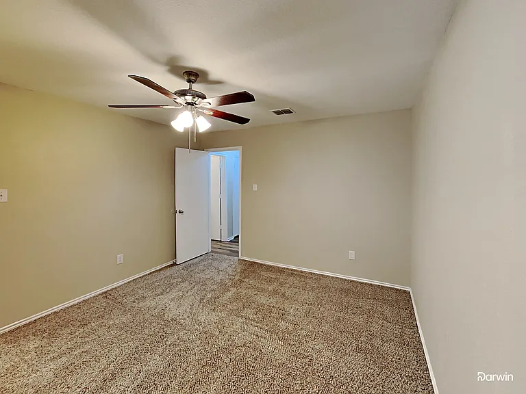 9200 Troy Dr — Photo 11
