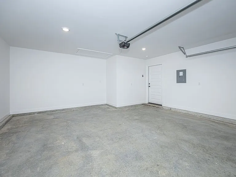 3711 Olivia Dr — Photo 65