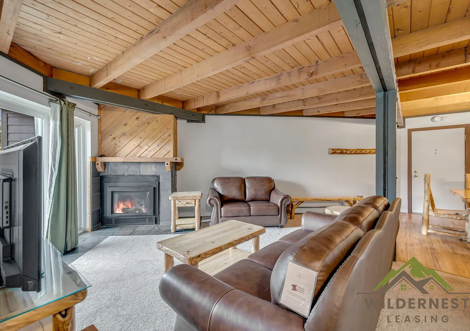 Remodeled Furnished 2 Bedrooms/2 Baths in Wildernest — Photo 2