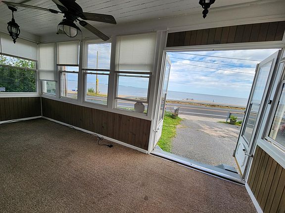 2nd image of 950 Ocean Ave