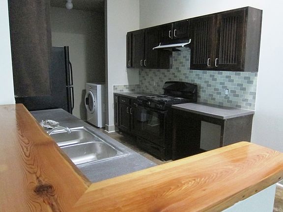 3rd image of 100 S Houston St #3009