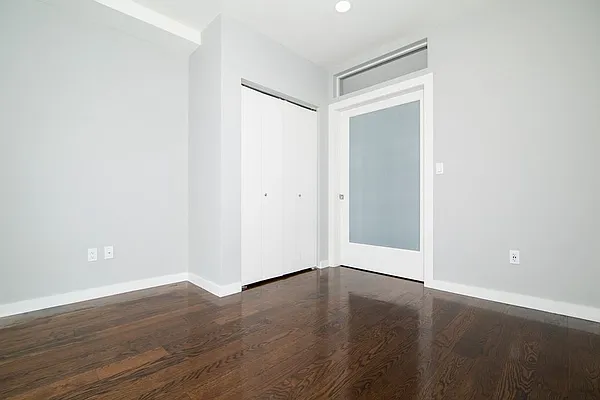 Rented by REAL New York | media 22