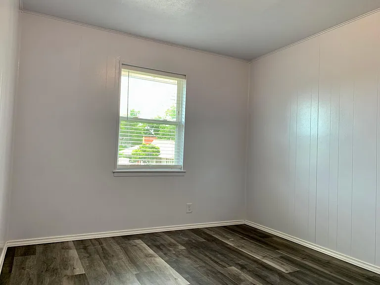 305 Thomas St #7 — Photo 10