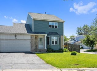 401 Six Pines Dr, Romeoville, IL 60446