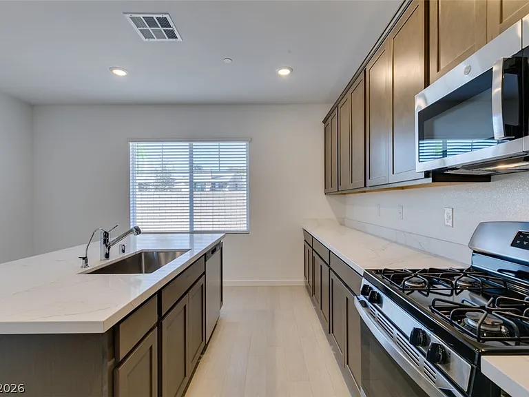405 Isla Enclave Way — Photo 24