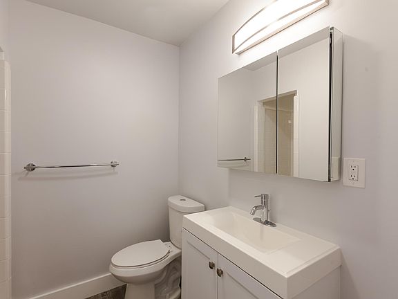 5th image of 3710 S Bentley Ave APT 5