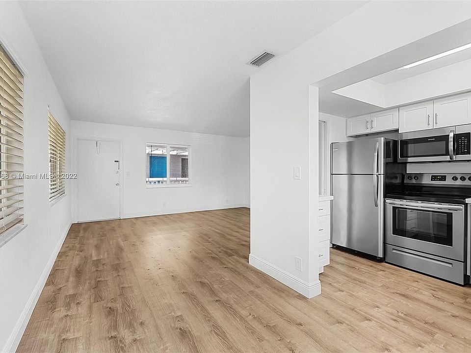 1st image of 2616 NE 14th Ave APT 8