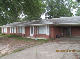 3006 Leopard Dr, Texarkana, TX 75501