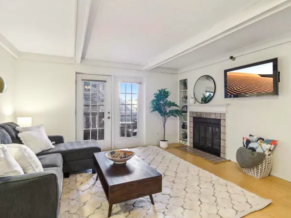 336 N Allen St #3, Madison, WI 53726