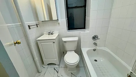 Rented by HOLTON REAL ESTATE INC.