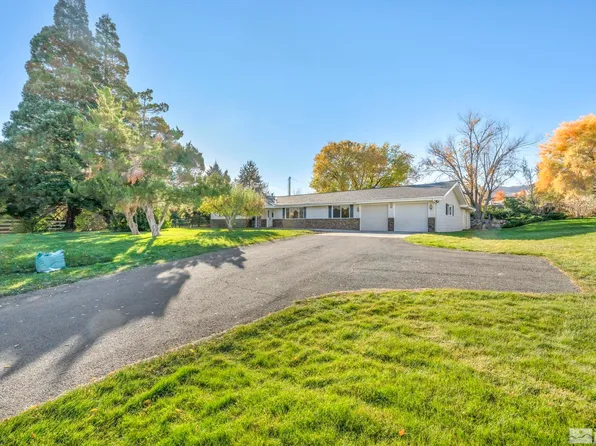 4050 Mayberry Dr, Reno, NV 89519