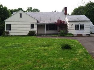 1233 Bronson Rd, Fairfield, CT 06824