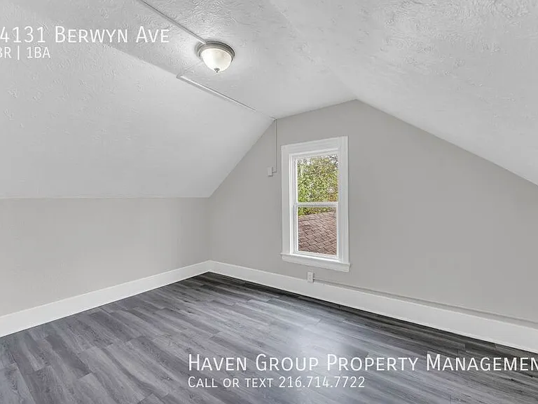 14131 Berwyn Ave — Photo 17