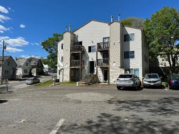 20 Powell St APT 2, Lowell, MA 01851