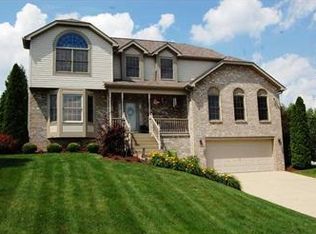 516 Southfield Dr, Greensburg, PA 15601