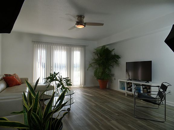 4th image of 3767 Pompano Dr SE #3767
