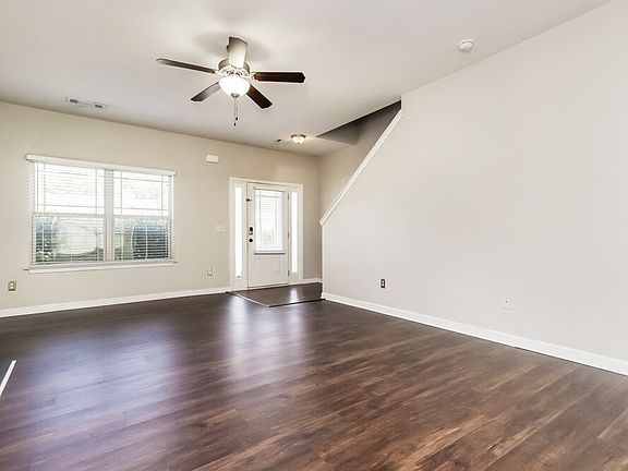 5th image of 632 Stevens Pl