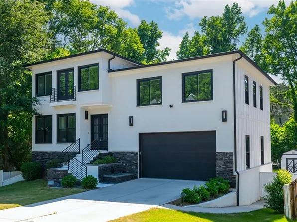 2804 Skyland Dr, Atlanta, GA 30341