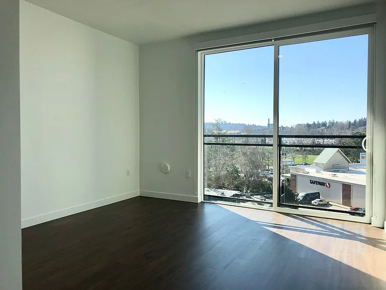 Spur Apartments — Photo 22