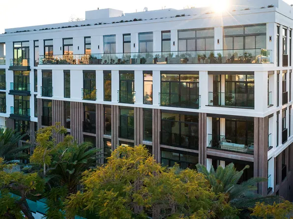 425 N Palm Dr #503, Beverly Hills, CA 90210