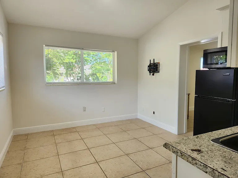1800 SW 85th Ct — Photo 11