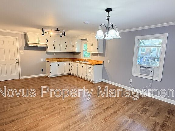 5th image of 223 Waddell St