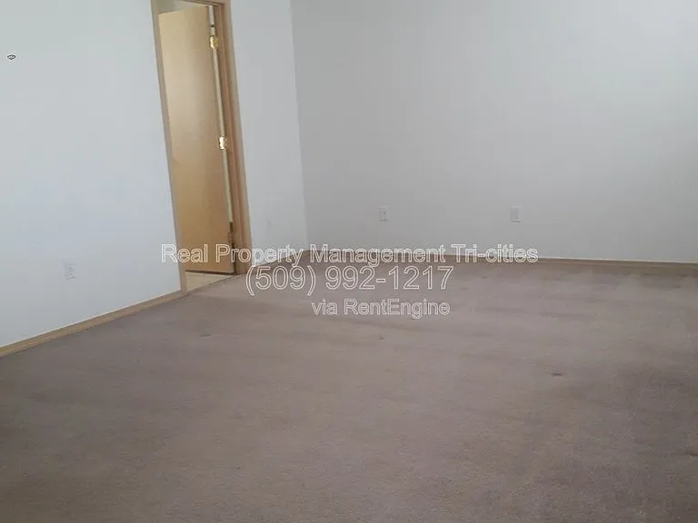 2665 Dornoch Pl — Photo 10
