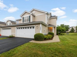 1461 W Remington Ln, Round Lake, IL 60073
