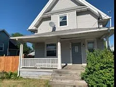 647 E Broadway St Photo 1