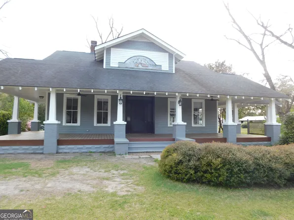 206 E Lane St, Brooklet, GA 30415