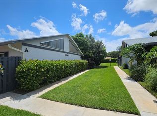 1200 Shibumy Cir APT D, West Palm Beach, FL 33415
