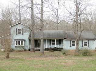 151 Trout Ln, Commerce, GA 30529