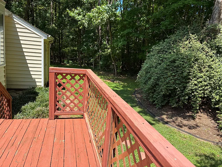 306 W Wyatts Pond Ln — Photo 5