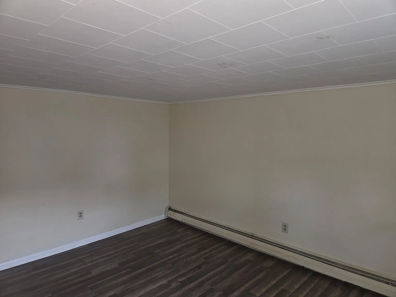 2 bed, 650 sqft, $1,150 — Photo 1