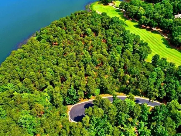 180 Deerfield Ln, New London, NC 28127