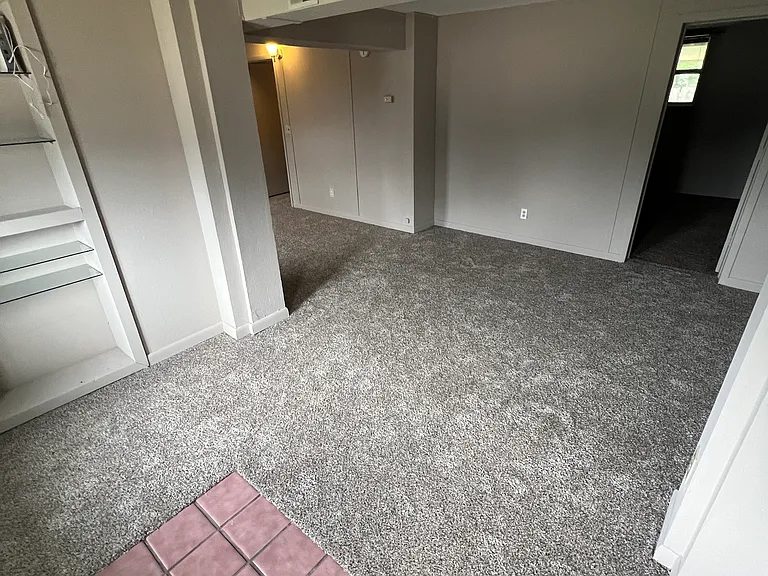 112 Cherry Hills Ct — Photo 10