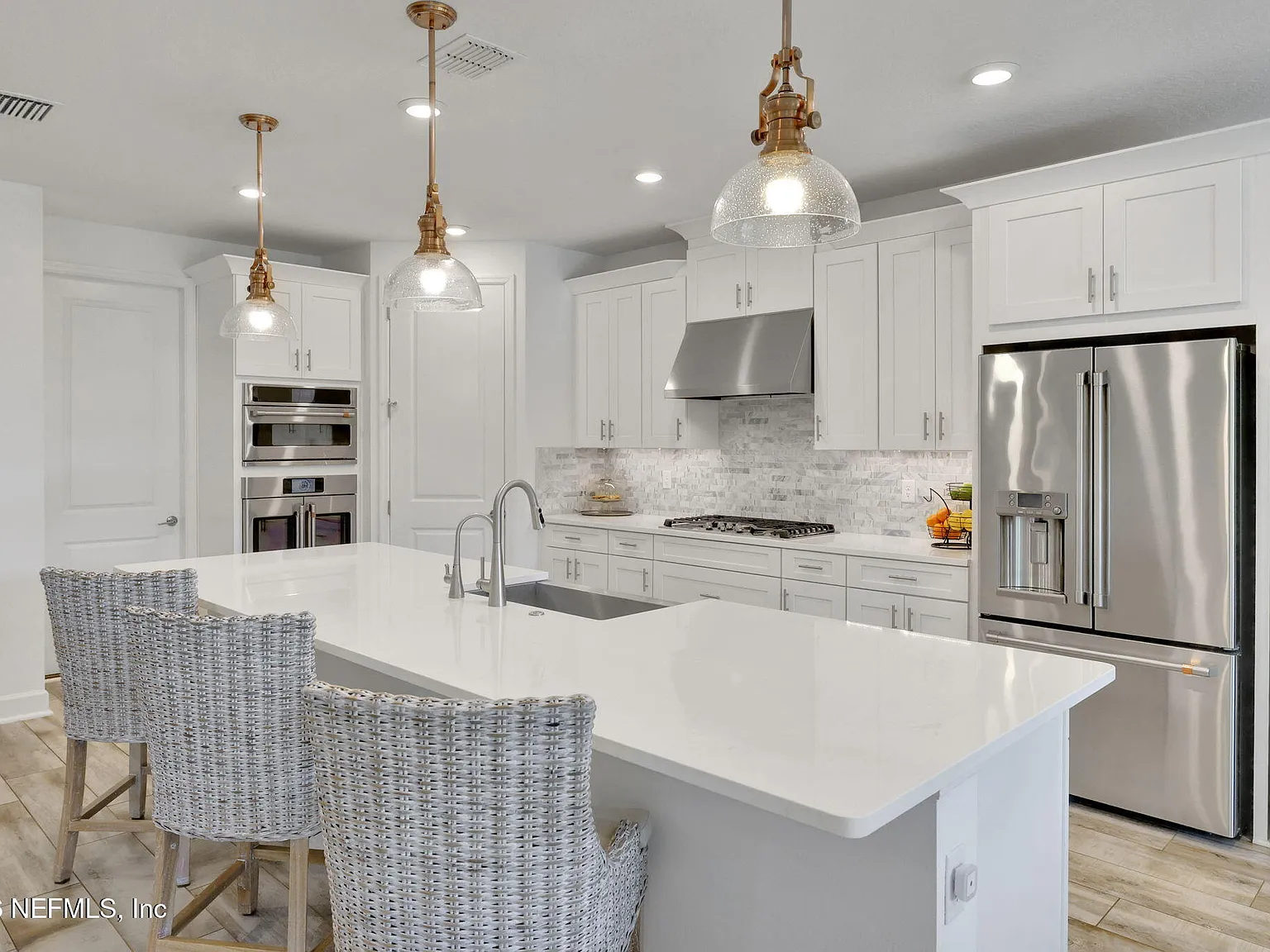 5 bed, 4.5 bath, 3458 sqft, $6,500 — Photo 4